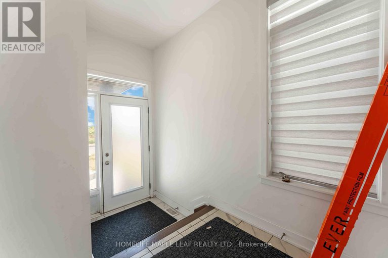 28816771/332-monticello-avenue/emerald-meadowstrailwest/ottawa/ontario/K2S2S5_3