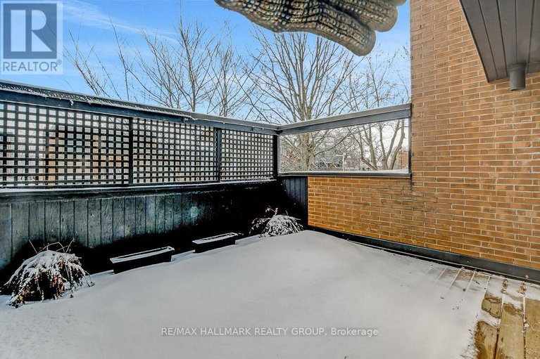 29492745/261-bruyere-street/lower-town/ottawa/ontario/K1N5E5_16