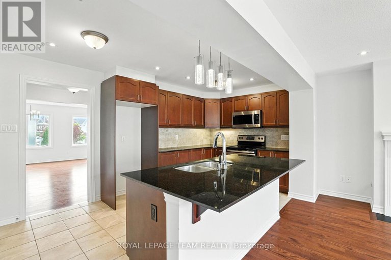 28607795/495-coldwater-crescent/emerald-meadowstrailwest/ottawa/ontario/K2M0J4_14