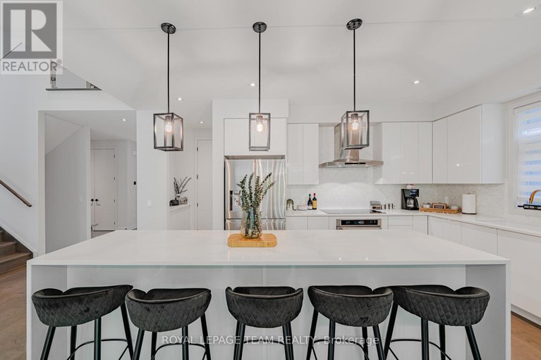 28358641/935-atrium-ridge/riverside-southgloucester-glen/ottawa/ontario/K4M0N9_21