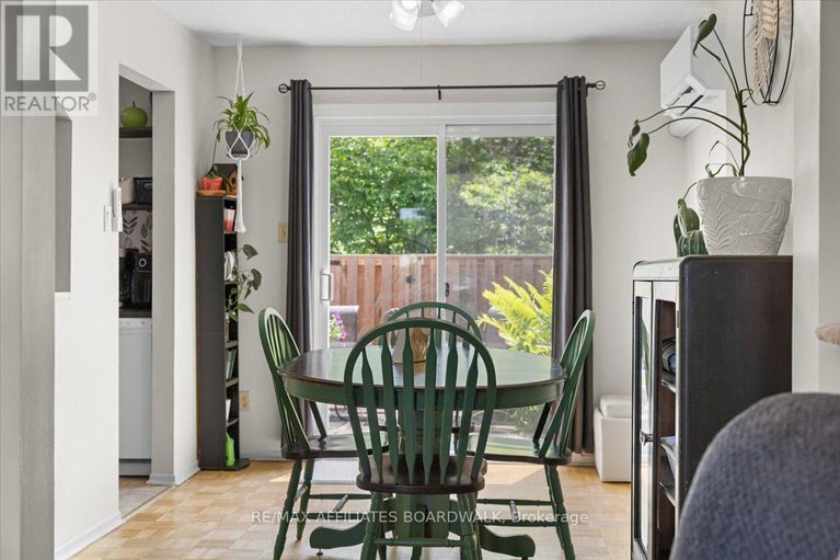 28397301/40-3239-bannon-way/blossom-parkkemp-parkfindlay-creek/ottawa/ontario/K1T1T2_9