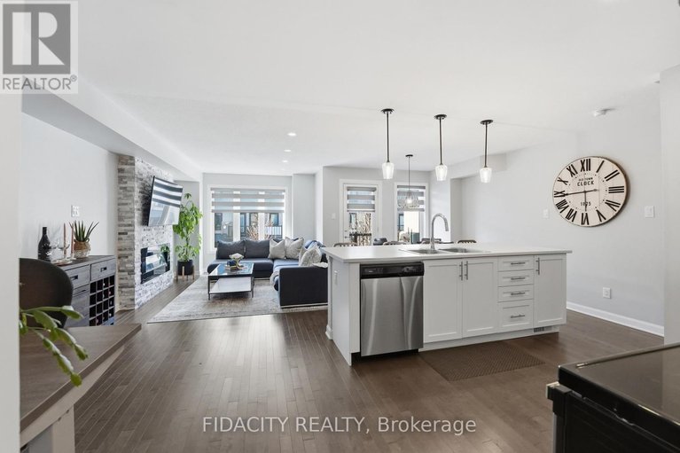 29646328/807-element-private/emerald-meadowstrailwest/ottawa/ontario/K2M0M8_7