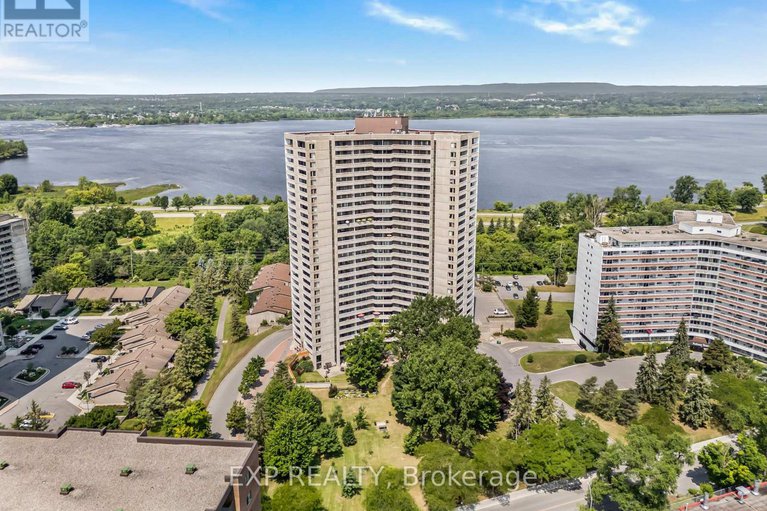 29241124/1501-1081-ambleside-drive/woodroffe/ottawa/ontario/K2B8C8_1