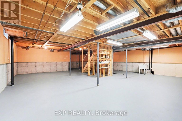 29671648/865-acadian-gardens/convent-glen/ottawa/ontario/K1C2V7_35