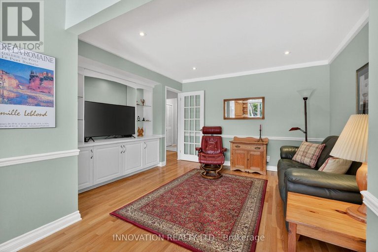 29490133/54-selwyn-place-w/beaverbrook/ottawa/ontario/K2K1P2_18