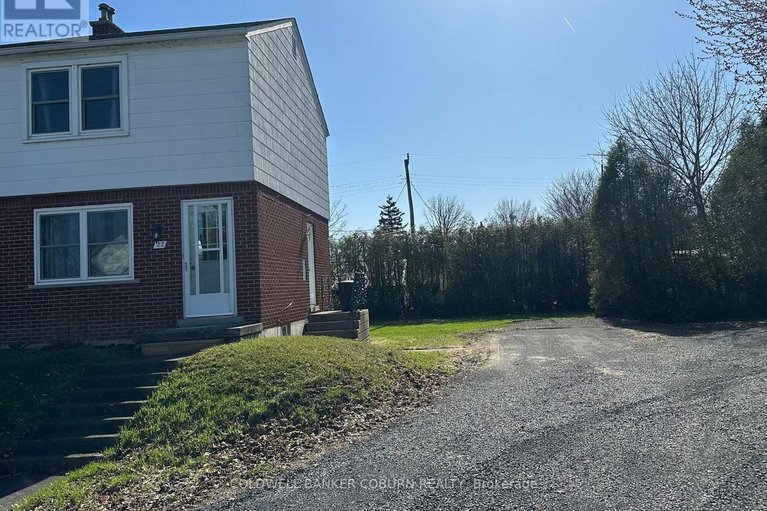 29622965/22-casselman-road/morrisburg/south-dundas/ontario/K0C1X0_2