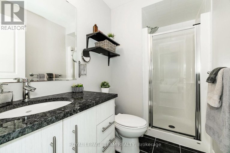 29564017/a-19-tadley-private/longfields/ottawa/ontario/K2J2T3_24