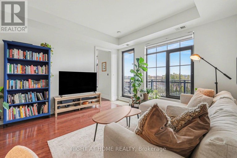 29563754/810-330-loretta-avenue-s/west-centre-town/ottawa/ontario/K1S4E8_4