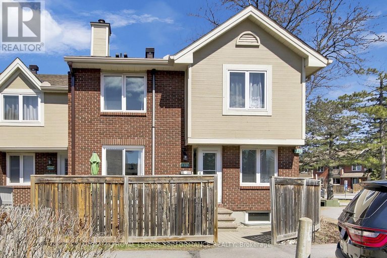 29638875/110-1770-cabaret-lane/fallingbrookpineridge/ottawa/ontario/K4A2G1_1