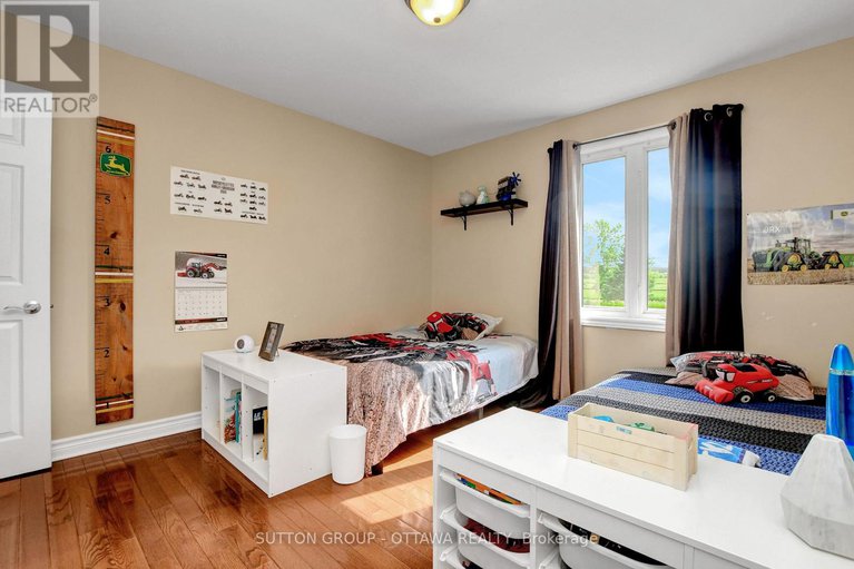 28494300/1887-champlain-street/clarencerockland-twp/clarence-rockland/ontario/K0A1N0_26