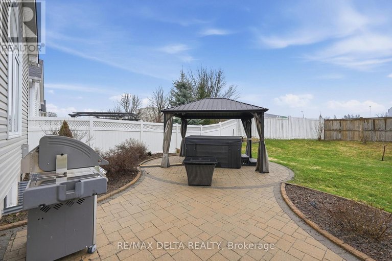 29615367/2669-chamberland-street/town-of-rockland/clarence-rockland/ontario/K4K0A5_32