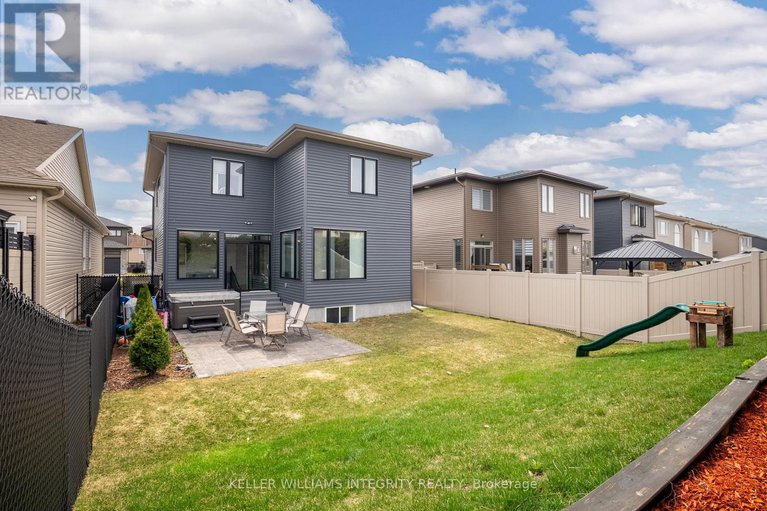 28230053/176-onyx-crescent/town-of-rockland/clarence-rockland/ontario/K4K1P6_44