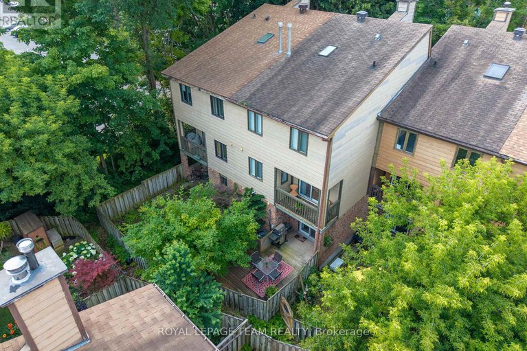 28596547/1473-bryson-lane/sawmill-creektimbermill/ottawa/ontario/K1T2T7_39