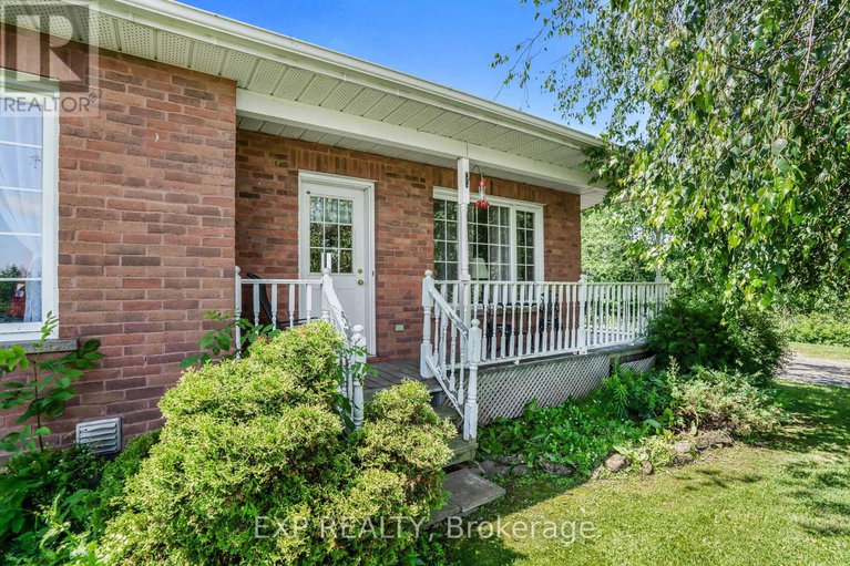 28585011/896-county-rd-18-road/east-hawkesbury/ontario/K0B1M0_3