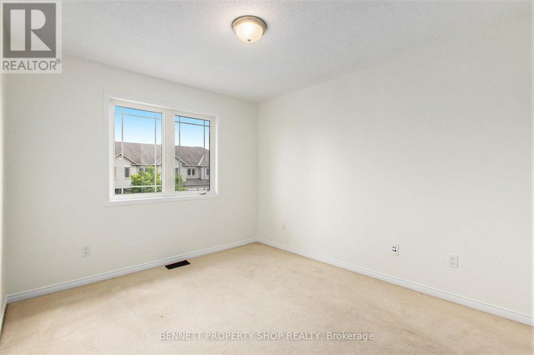 28650967/508-pepperville-crescent/emerald-meadowstrailwest/ottawa/ontario/K2M0E3_18