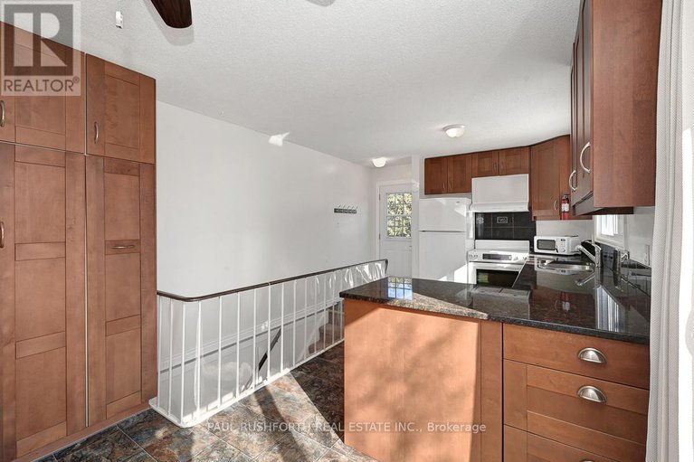 29381934/224-kennedy-lane-w/bilberry-creekqueenswood-heights/ottawa/ontario/K1E1G6_15