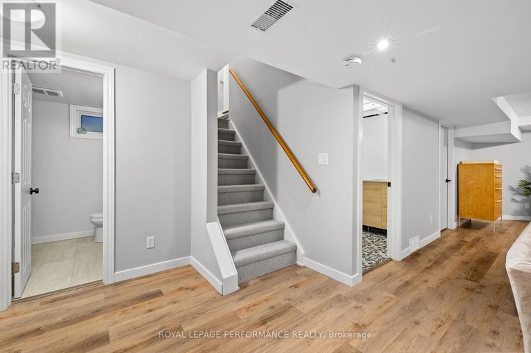 29278776/39-fielding-court/riverside-park-south/ottawa/ontario/K1V7H2_22