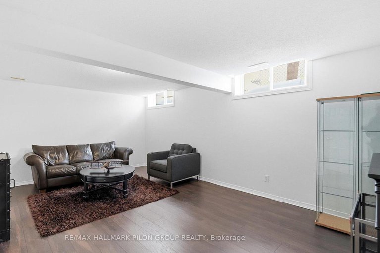 29367995/303-rustic-hills-crescent/springridgeeast-village/ottawa/ontario/K4A5A5_14