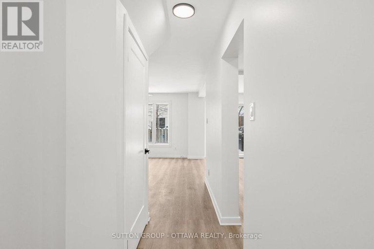 29190222/286-mceachern-crescent/bilberry-creekqueenswood-heights/ottawa/ontario/K1E3K3_7