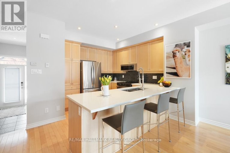 29573887/125-watchhorn-grove/riverside-south/ottawa/ontario/K1V2N3_13