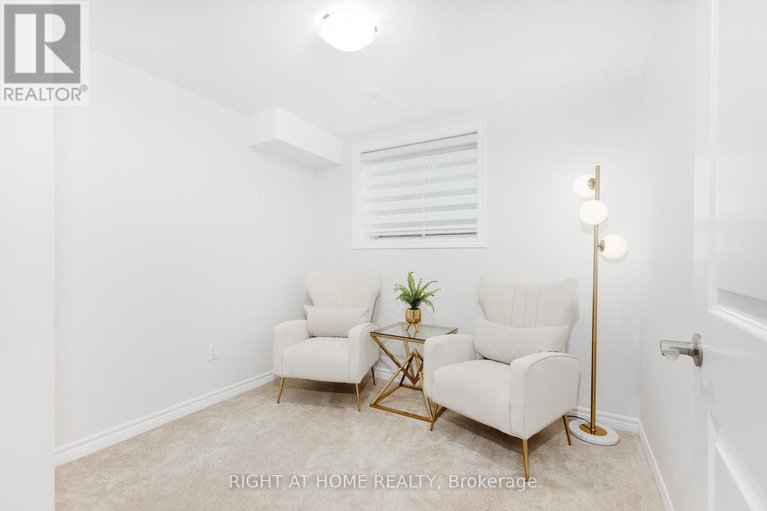 29282719/65-esban-drive/blossom-parkkemp-parkfindlay-creek/ottawa/ontario/K1X0H3_35