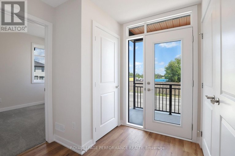 29272733/1220-flycatcher-private/blossom-parkkemp-parkfindlay-creek/ottawa/ontario/K1X0M7_12