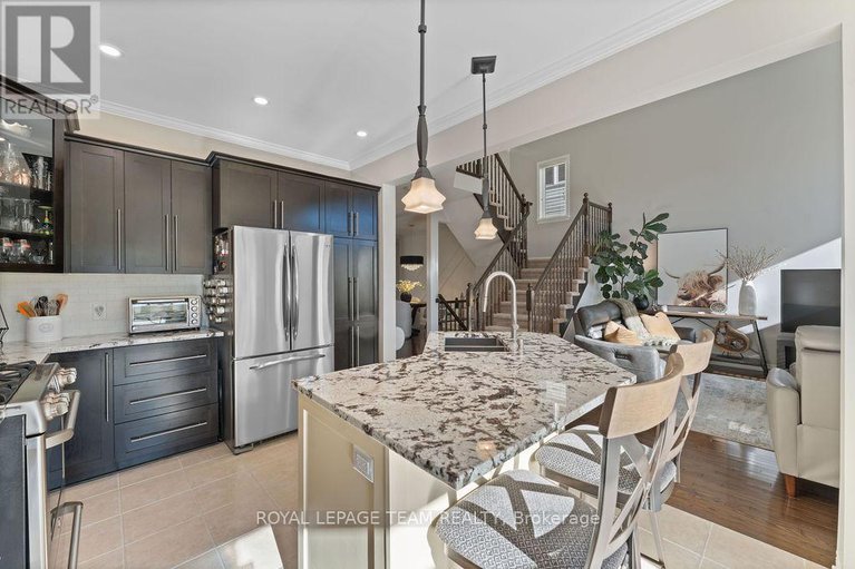 29011839/141-trail-side-circle/springridgeeast-village/ottawa/ontario/K4A5B3_17
