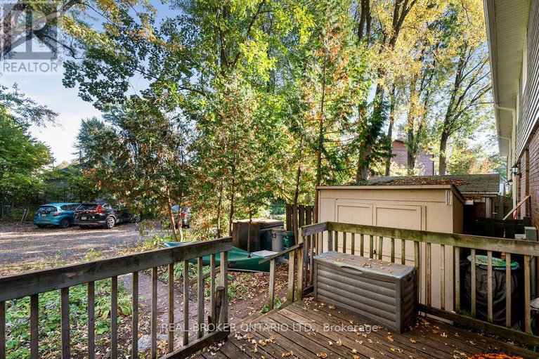 28929397/3-20-kempster-avenue/britannia/ottawa/ontario/K2B8B2_2