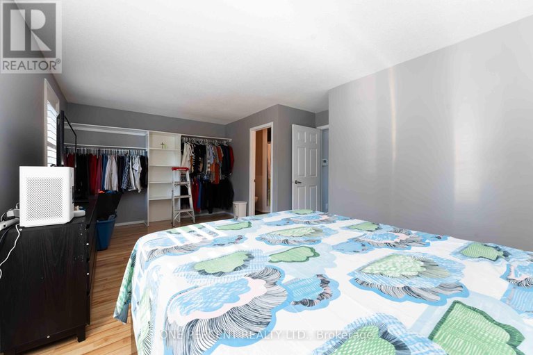 28938369/56-710-coronation-avenue/riverview-park/ottawa/ontario/K1G4G7_15