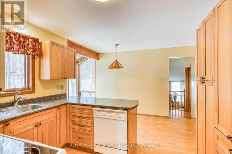 29456140/1814-old-perth-road/mississippi-mills-ramsay-twp/mississippi-mills/ontario/K0A1A0_7