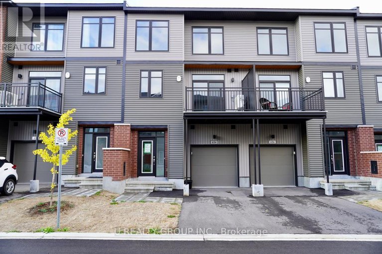 29048684/634-corporal-private/blossom-parkkemp-parkfindlay-creek/ottawa/ontario/K1X0M7_1