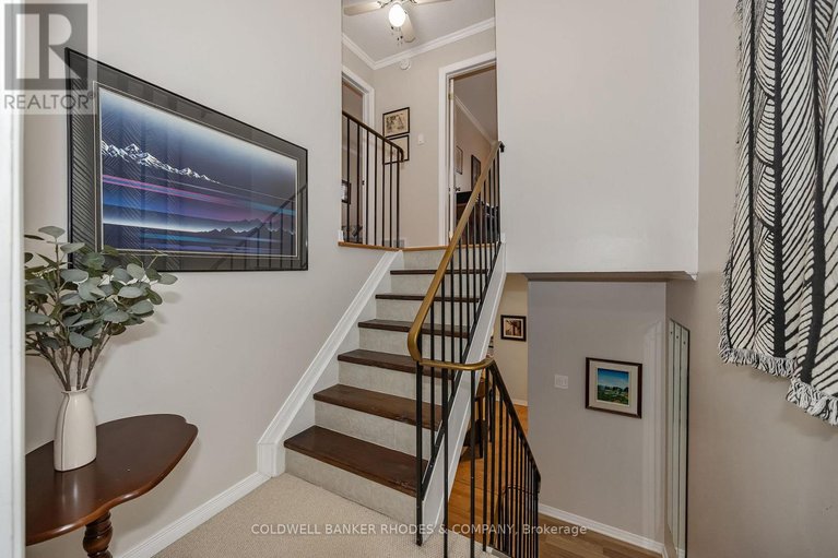 29597738/4-almond-lane/katimavik/ottawa/ontario/K2L3T2_21