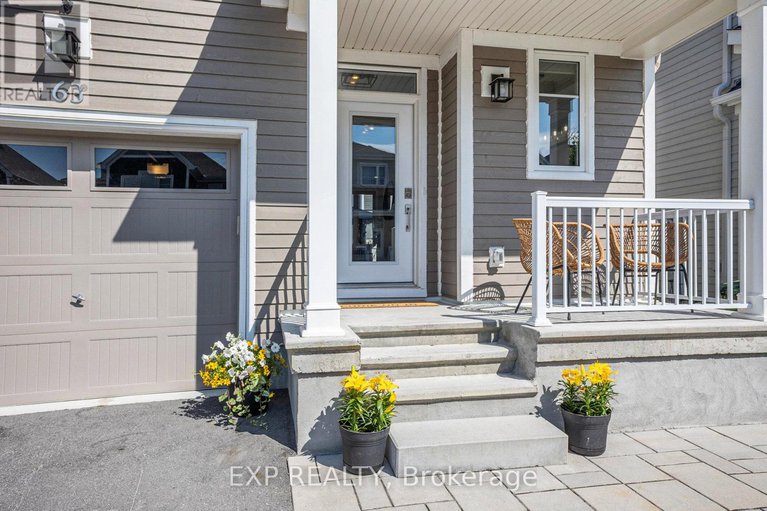 28527433/63-pelham-crescent/goulbourn-twp-from-franktown-rdsouth-to-rideau/ottawa/ontario/K0A2Z0_2