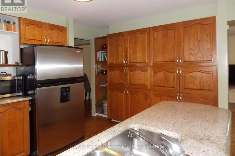 28795568/1804-robinwood-place/chapel-hill/ottawa/ontario/K1C6L4_13