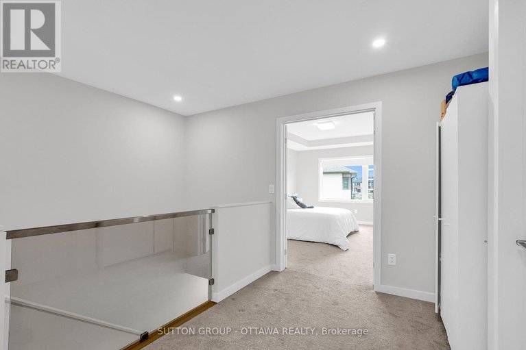 28497838/737-acai-way/riverside-southgloucester-glen/ottawa/ontario/K1X0K1_15