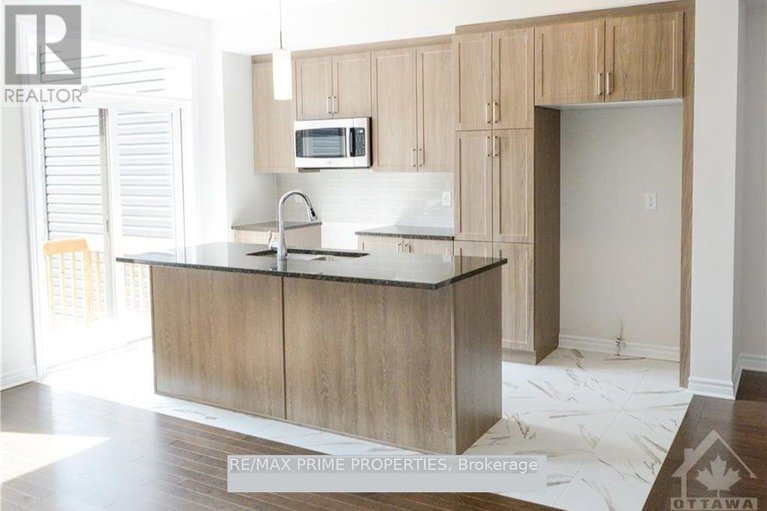 29440012/637-fisher-street/north-grenville-twp-kemptville-south/north-grenville/ontario/K0G1J0_8