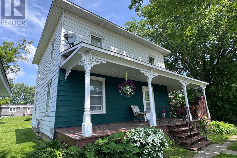 28164009/7-spruce-street/lancaster/south-glengarry/ontario/K0C1N0_1