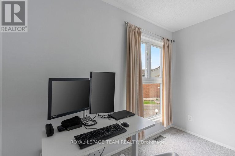 28447984/80-pickwick-drive/cedargrovefraserdale/ottawa/ontario/K2J3E2_36