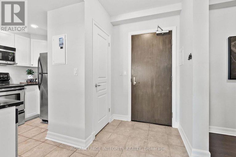 29160296/309-200-besserer-street-n/sandy-hill/ottawa/ontario/K1N0A7_6