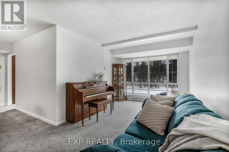 29231208/510-330-centrum-boulevard/bilberry-creekqueenswood-heights/ottawa/ontario/K1E3W2_5