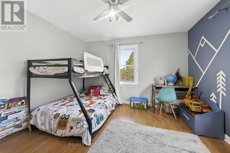 29642596/11-gray-avenue/long-sault/south-stormont/ontario/K0C1P0_14