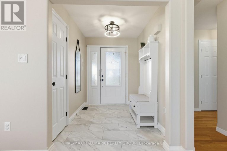 29042436/54-christie-lane/winchester/north-dundas/ontario/K0C2K0_5