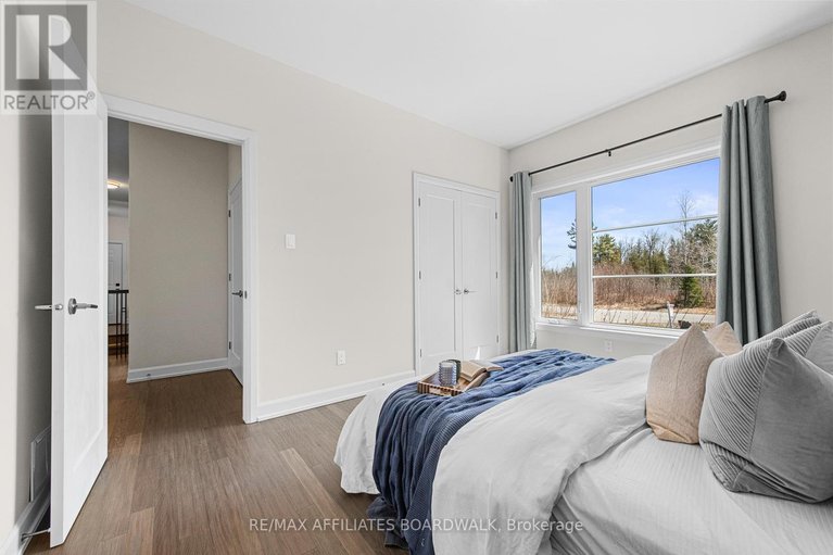 28675428/400-cinnamon-crescent/fitzroy-ward-south-west/ottawa/ontario/K0A2H0_24