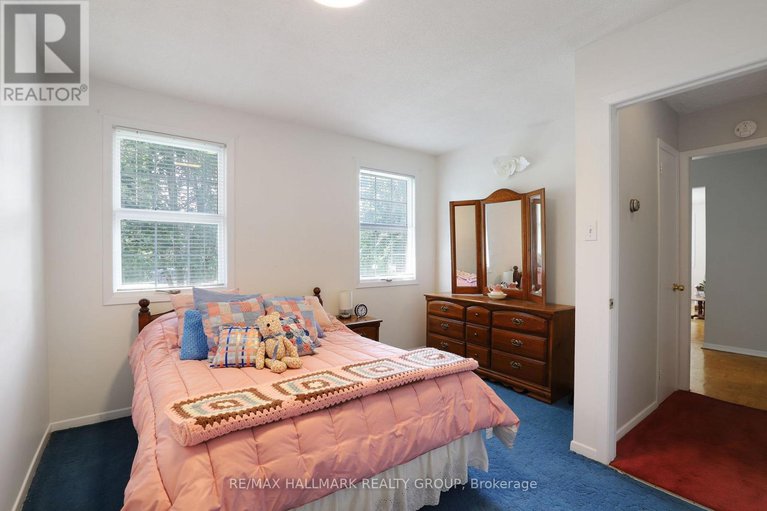 28588248/1307-fairway-drive/manotick-east-to-manotick-station/ottawa/ontario/K4M1B3_23