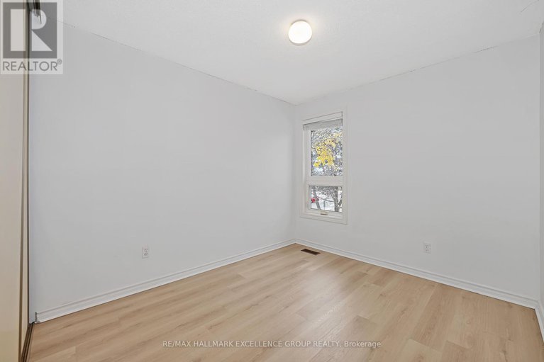 29093671/67-710-coronation-avenue/riverview-park/ottawa/ontario/K1G4G7_23