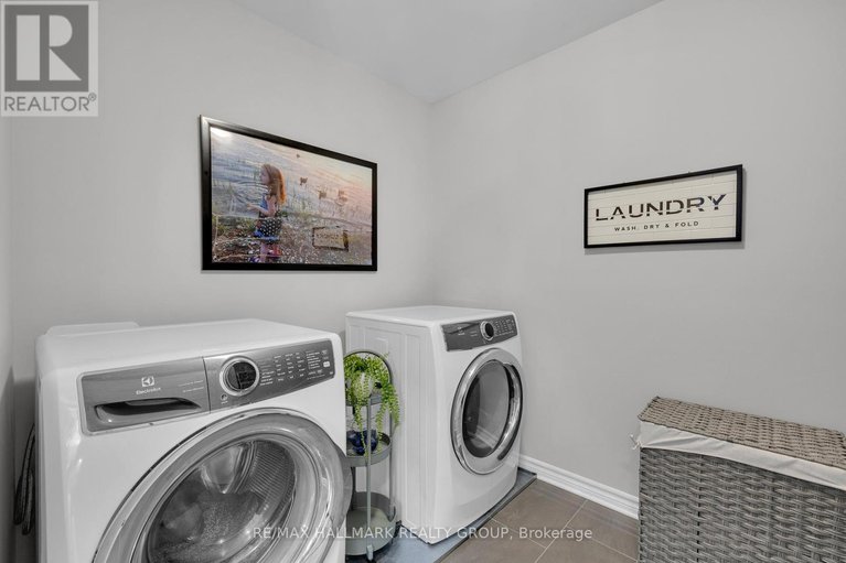 28498847/215-blackhorse-drive/north-grenville-twp-kemptville-south/north-grenville/ontario/K0G1J0_38