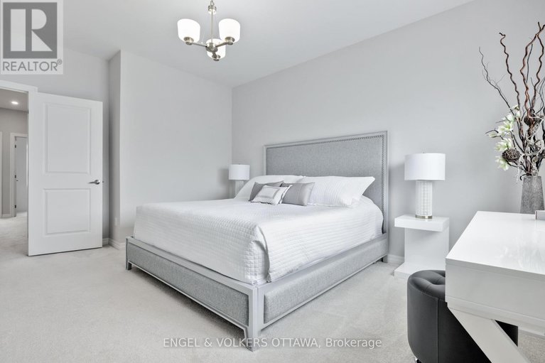 28377095/624-mikinak-road/cfb-rockcliffe-and-area/ottawa/ontario/K1K3X7_28