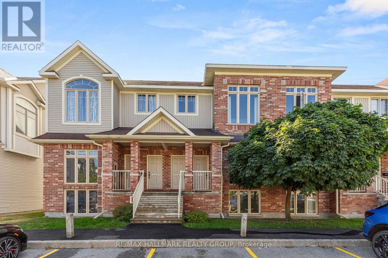 28777061/7-325-elite-private/longfields/ottawa/ontario/K2J0A4_1