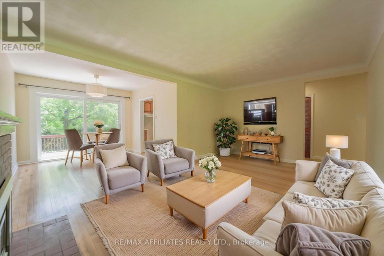 28513866/536-browning-avenue/riverview-park/ottawa/ontario/K1G0T4_10