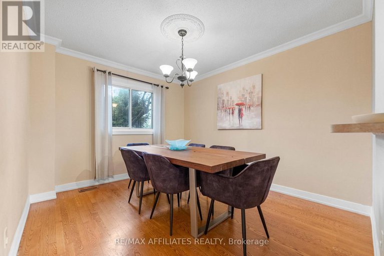 28872930/31-exeter-drive/on-the-green/ottawa/ontario/K2J1Z9_9